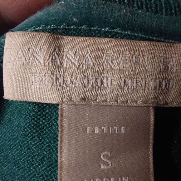 Banana Republic Extra Fine Merino Wool V-Neck Sweater Womens sz S - Picture 7 of 7